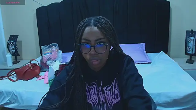 Raquel jones online show from 11/23/25, 11:32