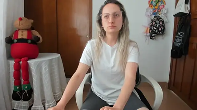 Snapshot of Adele_johnsonn1 chatting on 03/16/26, 02:54 Adele johnsonn1 online show from 03/16/26, 02:54