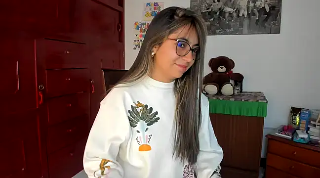 Isabellaa22 1 online show from 01/23/25, 01:45