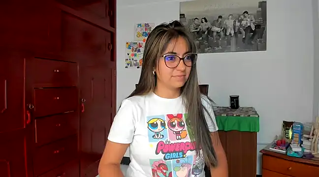 Isabellaa22 1 online show from 01/30/25, 06:21