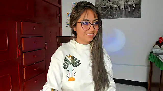 Isabellaa22 1 online show from 02/11/25, 06:01