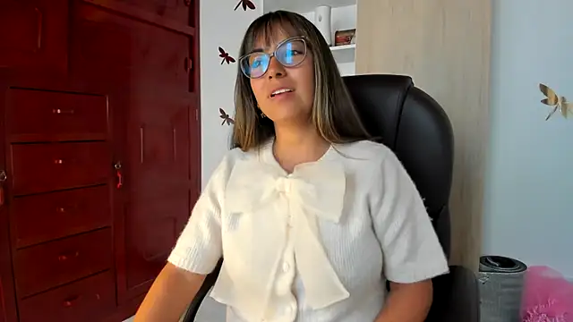 Snapshot of Isabellaa22_1 chatting on 01/07/26, 05:59 Isabellaa22 1 online show from 01/07/26, 05:59