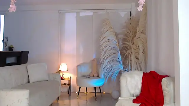 Snapshot of AnikaDragun chatting on 03/04/25, 11:29 AnikaDragun online show from 03/04/25, 11:29