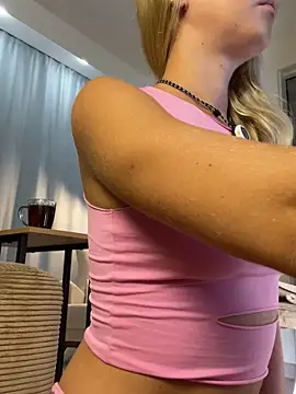 teasecake online show from 09/27/25, 01:32