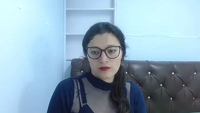 lunazulsj online show from 01/06/25, 04:34