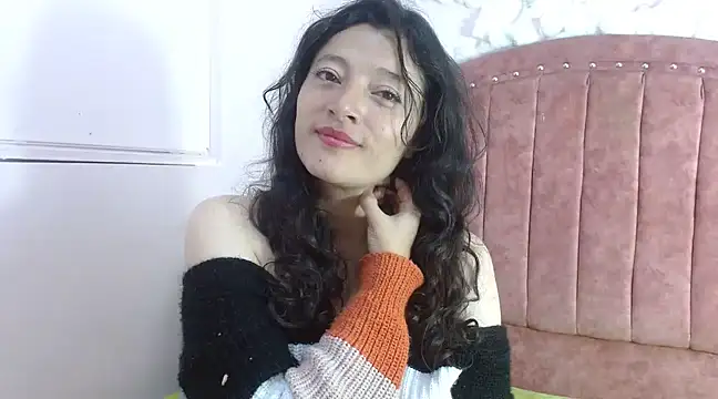 lunazulsj online show from 01/16/25, 05:33