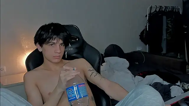 Snapshot of MarkBrowniii chatting on 01/02/25, 11:49 MarkBrowniii online show from 01/02/25, 11:49