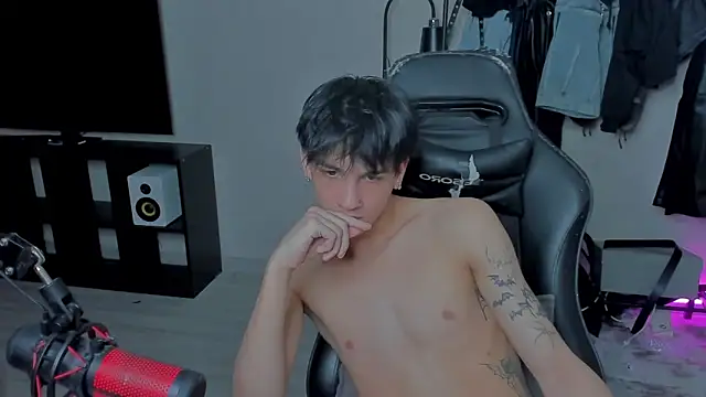 Snapshot of MarkBrowniii chatting on 03/09/25, 10:08 MarkBrowniii online show from 03/09/25, 10:08