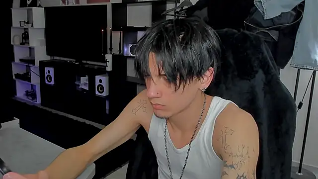 Snapshot of MarkBrowniii chatting on 03/08/26, 06:23 MarkBrowniii online show from 03/08/26, 06:23