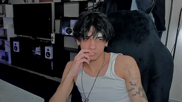 Snapshot of MarkBrowniii chatting on 03/10/26, 02:16 MarkBrowniii online show from 03/10/26, 02:16