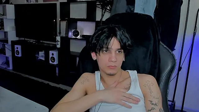 Snapshot of MarkBrowniii chatting on 03/24/26, 08:47 MarkBrowniii online show from 03/24/26, 08:47