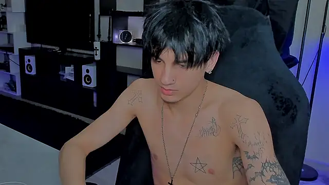 Snapshot of MarkBrowniii chatting on 04/02/26, 04:43 MarkBrowniii online show from 04/02/26, 04:43