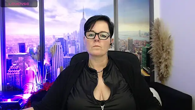 Snapshot of ninarandmann chatting on 12/08/24, 03:45 ninarandmann online show from 12/08/24, 03:45