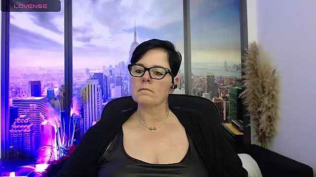 Snapshot of ninarandmann chatting on 12/09/24, 04:05 ninarandmann online show from 12/09/24, 04:05