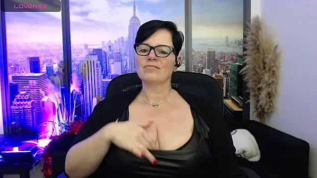 Snapshot of ninarandmann chatting on 12/09/24, 07:07 ninarandmann online show from 12/09/24, 07:07