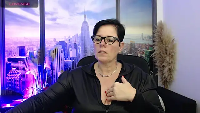 Snapshot of ninarandmann chatting on 12/11/24, 05:15 ninarandmann online show from 12/11/24, 05:15