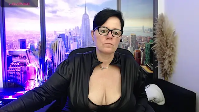 Snapshot of ninarandmann chatting on 12/11/24, 08:18 ninarandmann online show from 12/11/24, 08:18