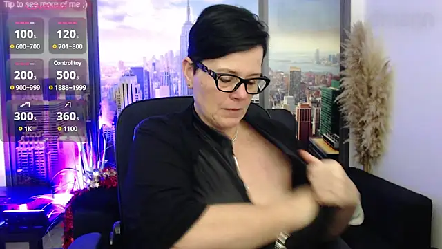 Snapshot of ninarandmann chatting on 12/16/24, 04:49 ninarandmann online show from 12/16/24, 04:49