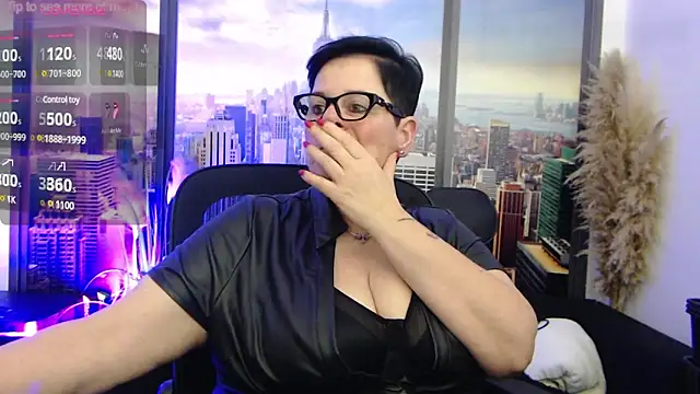 Snapshot of ninarandmann chatting on 02/15/25, 04:56 ninarandmann online show from 02/15/25, 04:56