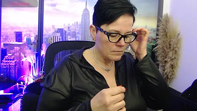 Snapshot of ninarandmann chatting on 02/27/25, 07:15 ninarandmann online show from 02/27/25, 07:15