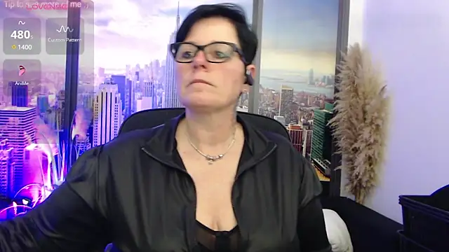 Snapshot of ninarandmann chatting on 03/13/25, 06:45 ninarandmann online show from 03/13/25, 06:45