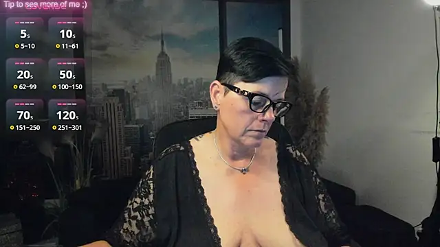 Snapshot of ninarandmann chatting on 09/13/25, 06:18 ninarandmann online show from 09/13/25, 06:18