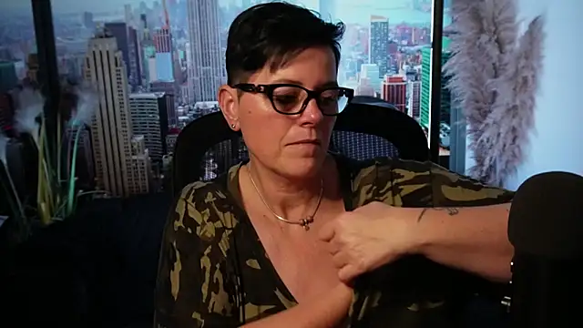 Snapshot of ninarandmann chatting on 11/12/25, 07:35 ninarandmann online show from 11/12/25, 07:35