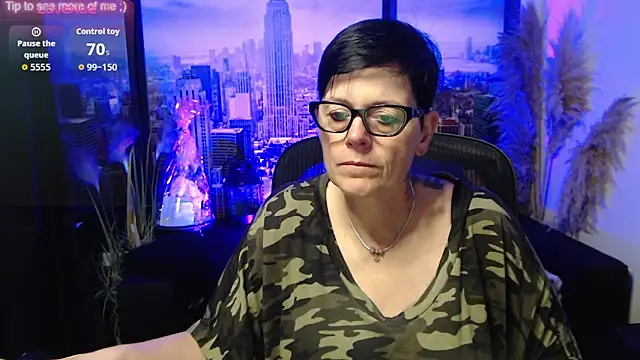 Snapshot of ninarandmann chatting on 06/11/26, 03:54 ninarandmann online show from 06/11/26, 03:54