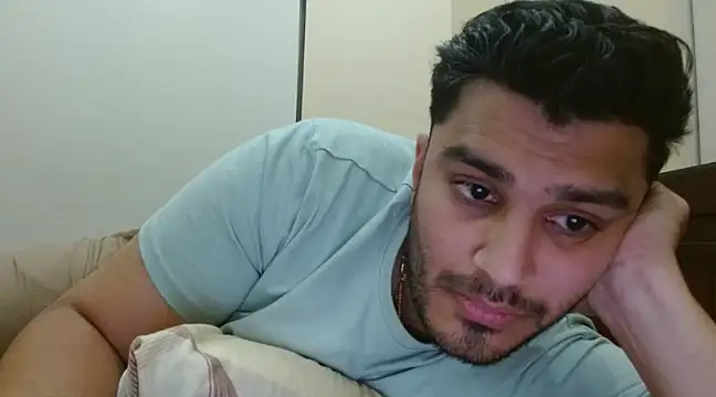 Snapshot of robintoit chatting on 03/14/25, 02:52 robintoit online show from 03/14/25, 02:52