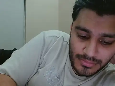 Snapshot of robintoit chatting on 06/30/26, 06:09 robintoit online show from 06/30/26, 06:09