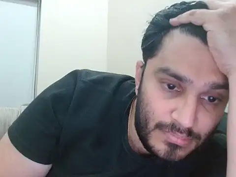 Snapshot of robintoit chatting on 07/16/26, 06:14 robintoit online show from 07/16/26, 06:14