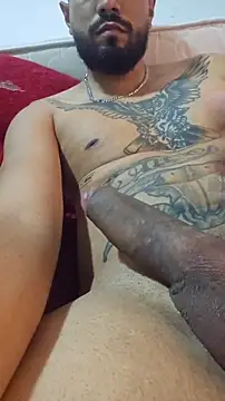 Snapshot of Badbunnyx_ chatting on 10/23/25, 04:28 Badbunnyx  online show from 10/23/25, 04:28