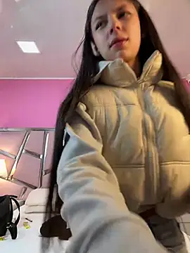 Bonniepark online show from 03/18/25, 12:03