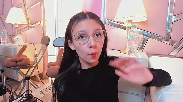 Bonniepark online show from 03/19/25, 12:01