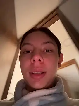 Bonniepark online show from 12/20/25, 01:18