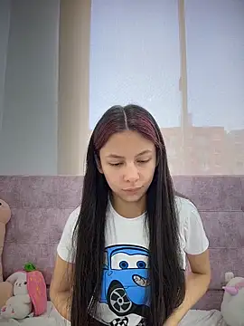 Snapshot of Bonniepark chatting on 03/13/26, 05:08 Bonniepark online show from 03/13/26, 05:08