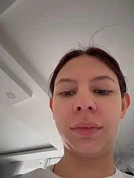 Snapshot of Bonniepark chatting on 03/20/26, 05:07 Bonniepark online show from 03/20/26, 05:07