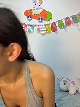 Snapshot of Bonniepark chatting on 04/03/26, 11:03 Bonniepark online show from 04/03/26, 11:03