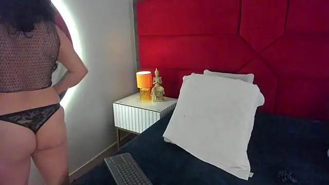 Snapshot of hanny_milf chatting on 04/23/26, 12:29 hanny milf online show from 04/23/26, 12:29