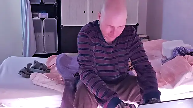 gaywolf426 online show from 03/01/26, 06:10