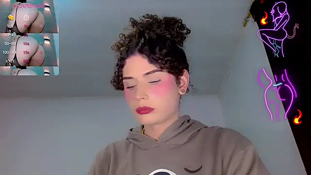 DoveCameron  online show from 08/01/26, 03:50