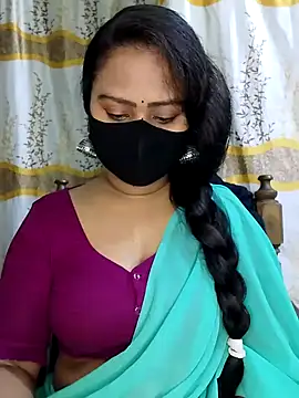 Idhika Paul online show from 02/07/25, 01:53