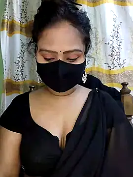 Idhika Paul online show from 02/08/25, 04:04