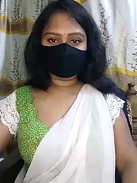 Idhika Paul online show from 02/18/25, 01:33