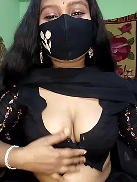 Idhika Paul online show from 03/09/25, 11:56