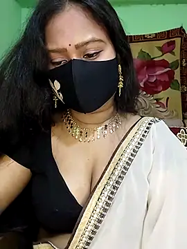 Idhika Paul online show from 03/11/25, 05:16