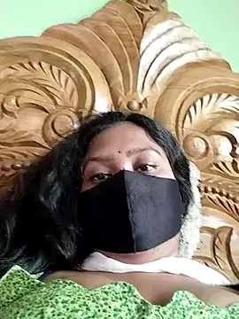 Idhika Paul online show from 03/17/25, 05:23