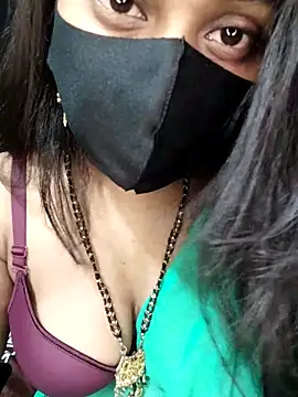 Idhika Paul online show from 09/28/25, 10:04