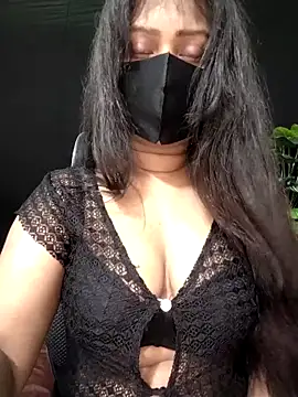 Idhika Paul online show from 09/30/25, 05:45