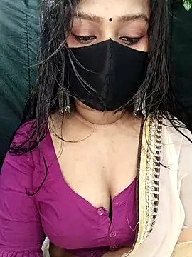 Idhika Paul online show from 11/18/25, 05:17